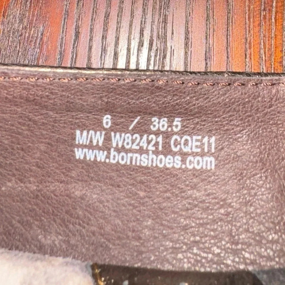 Born women’s Gold Bronze Ballet Flats Size 6 or 36.5 work casual business casual - Picture 6 of 7